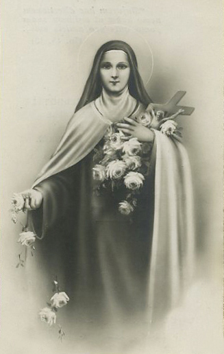 Image of Therese with roses from the front